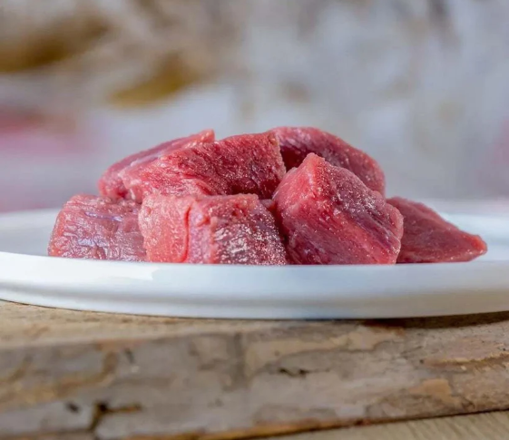 Rindermuskelfleisch, mager - gefroren, gewürfelt