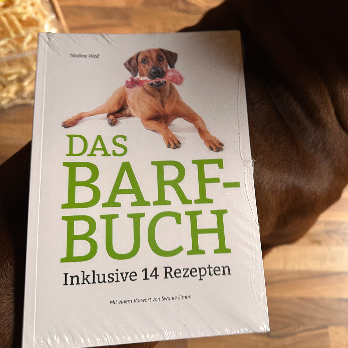 BARF Buch von Nadine Wolf